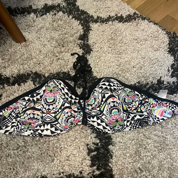 Freya Swimsuit Top Size 32G and Bottom Size S - zodiac Pattern - Picture 4 of 5